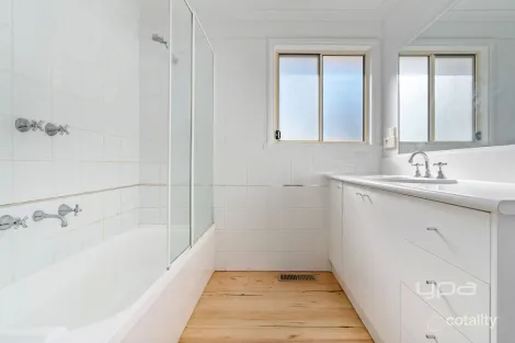Property photo of 30 Wollert Street Rye VIC 3941