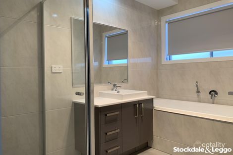 47 Rockingham Cct, Harkness, VIC 3337