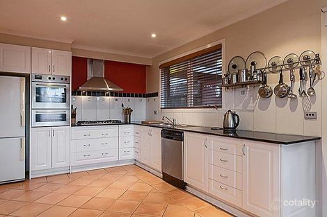 Property photo of 15 Saddington Avenue Hoppers Crossing VIC 3029