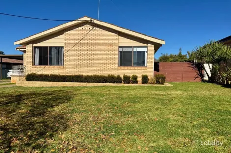 13 Barton St, Parkes, NSW 2870