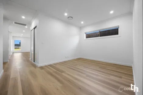 Property photo of 28 Loane Circuit Farley NSW 2320