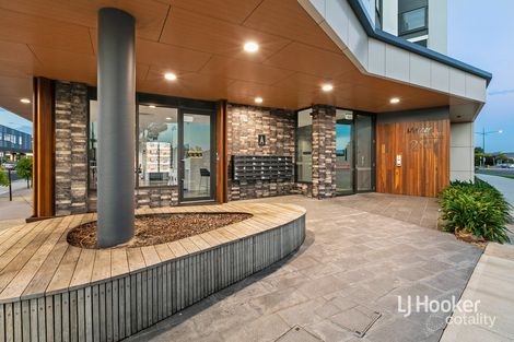 Property photo of 102/2 Kenswick Street Point Cook VIC 3030