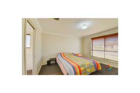 Property photo of 3 Stokes Avenue Westdale NSW 2340