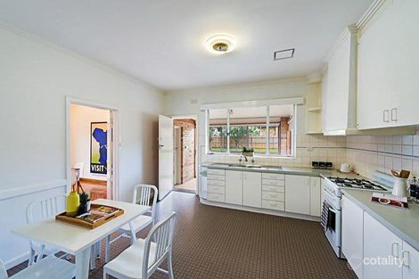 Property photo of 8 Emma Avenue Reservoir VIC 3073