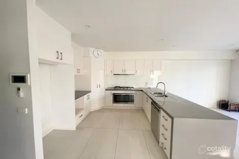 Property photo of 2/36 Rosehill Road Niddrie VIC 3042