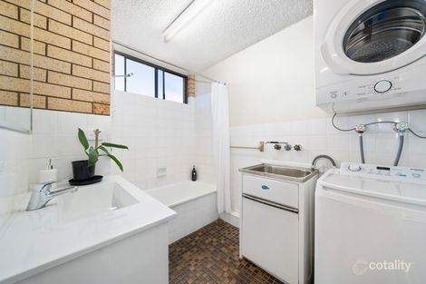 Property photo of 4/33 Leeding Terrace Caloundra QLD 4551
