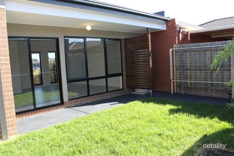 Property photo of 1/68 Conquest Drive Werribee VIC 3030