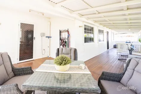 Property photo of 10 Owl Street Longreach QLD 4730