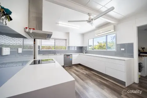 Property photo of 10 Owl Street Longreach QLD 4730