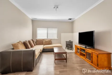 Property photo of 37 Davis Street Boulder WA 6432