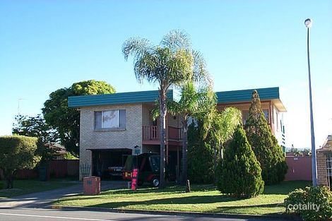 Property photo of 47 Sunshine Boulevard Broadbeach Waters QLD 4218