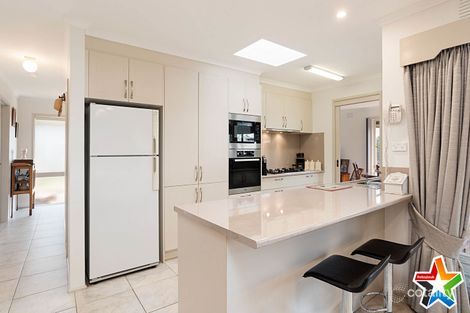 Property photo of 2 Grandvalley Drive Chirnside Park VIC 3116