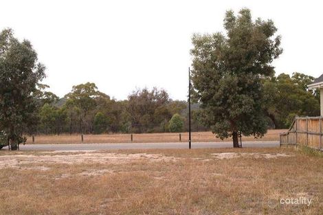 Property photo of 23 Vanbrook Drive Mill Park VIC 3082