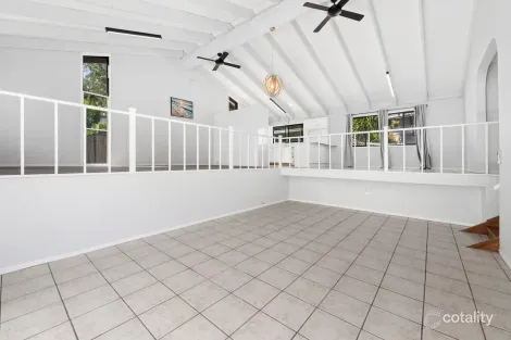 Property photo of 8 Innes Avenue Molendinar QLD 4214