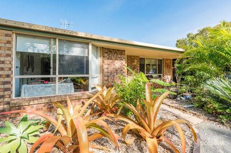 6 Storm Petrel Ct, Moore Park Beach, QLD 4670