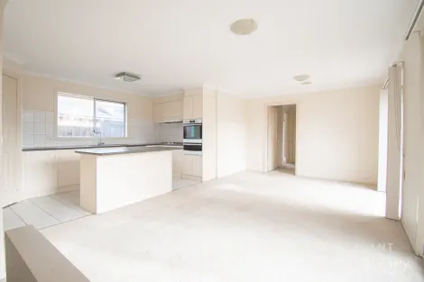 Property photo of 3 Bellevue Drive Berwick VIC 3806