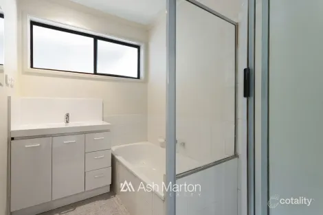 Property photo of 11 Leonard Drive Langwarrin VIC 3910
