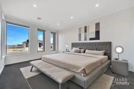Property photo of 7 Midewin Way Wyndham Vale VIC 3024