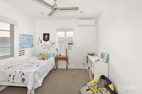 Property photo of 18 Twenty Fourth Avenue Palm Beach QLD 4221