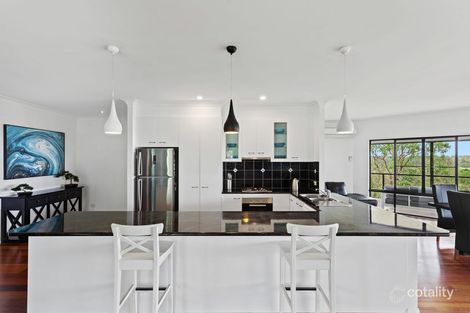 Property photo of 80 Forest Drive Hampton QLD 4352