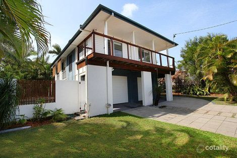 Property photo of 13 Palm Drive Mooloolaba QLD 4557