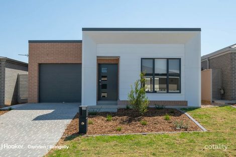 28 Percy St, Gregory Hills, NSW 2557