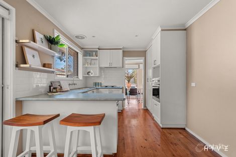 Property photo of 27 Jenner Court Wanniassa ACT 2903