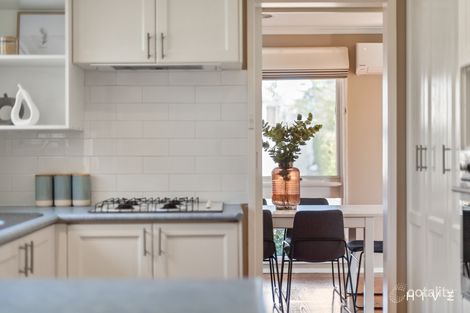 Property photo of 27 Jenner Court Wanniassa ACT 2903