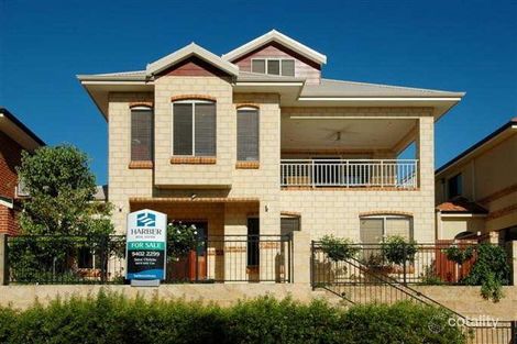 Property photo of 20 Moonflight Crescent Iluka WA 6028