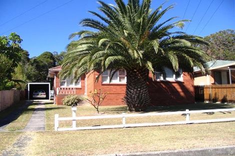 Property photo of 82 Lake Entrance Road Oak Flats NSW 2529