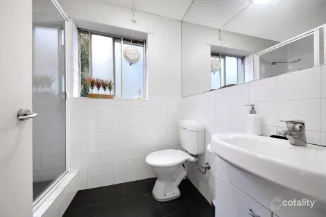 Property photo of 7/32 Wellington Street St Kilda VIC 3182