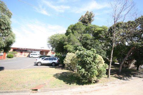 2 Armagh Ct, Belmont, VIC 3216