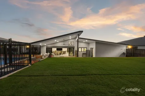 Property photo of 15 Thagaste Close Augustine Heights QLD 4300