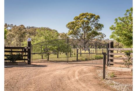 206 Jefferies Rd, Locksley, VIC 3665