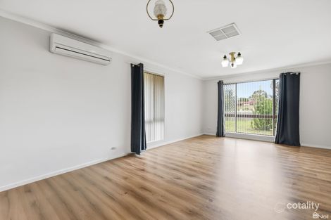 Property photo of 52 Lincoln Road Forrestfield WA 6058