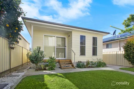 7 Ross St, Belmont, NSW 2280