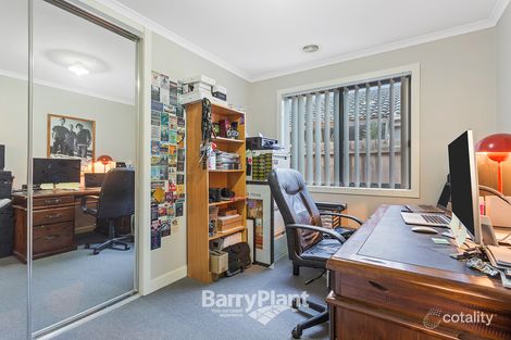 Property photo of 15 Springwater Drive Drouin VIC 3818