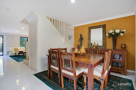 Property photo of 4/249 Christine Avenue Varsity Lakes QLD 4227