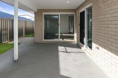 Property photo of 2/3 Turnberry Close Fletcher NSW 2287
