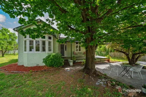 9 Claude St, Armidale, NSW 2350