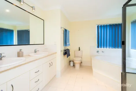 Property photo of 4 Tanja Court Tallai QLD 4213