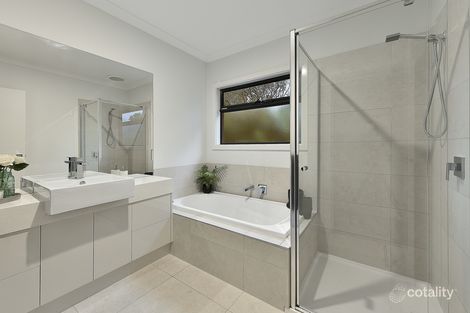 Property photo of 3 Box Street Reservoir VIC 3073