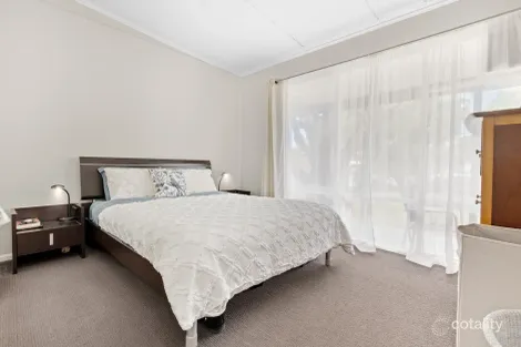 Property photo of 1/76 Loretto Avenue Ferntree Gully VIC 3156