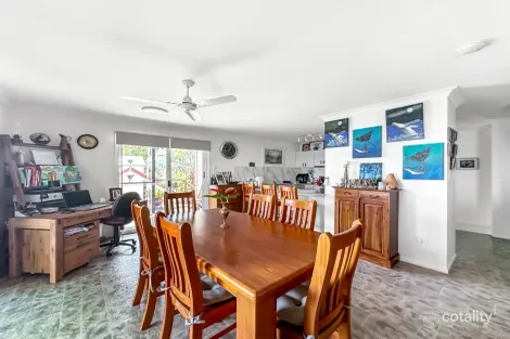 Property photo of 21 Coast Road Macleay Island QLD 4184