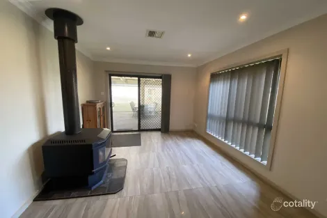 Property photo of 43 Willow Avenue Mount Gambier SA 5290