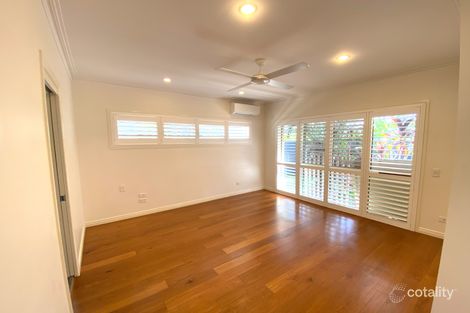 Property photo of 4 Christa Way Benowa QLD 4217