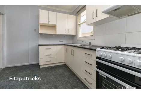 Property photo of 37 Phillip Avenue Mount Austin NSW 2650