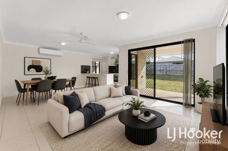 15 Combs St, Yarrabilba, QLD 4207