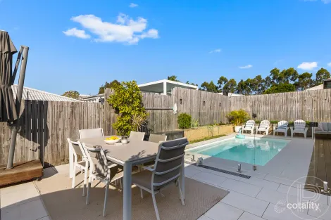 Property photo of 3 Cable Crescent Mountain Creek QLD 4557