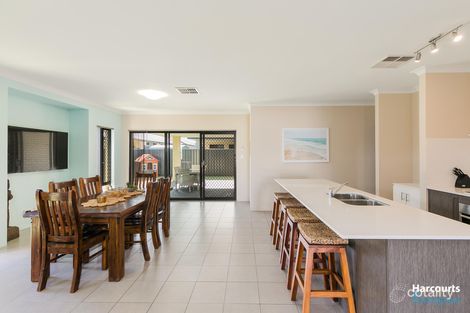 Property photo of 15 Bottlenose Circuit Waikiki WA 6169